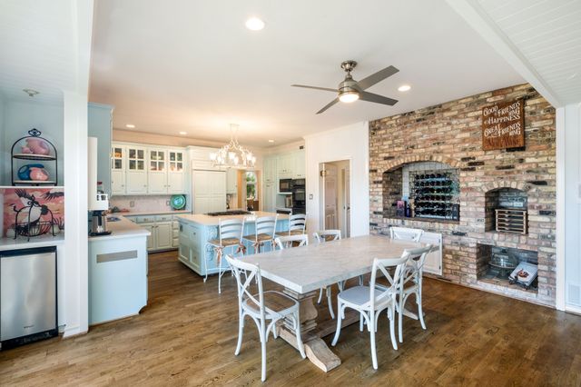 1700 E Hickory Hill Road E, Argyle, TX 76226
