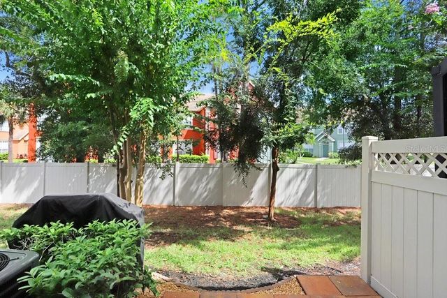 11722 CROWNED SPARROW LANE, Tampa, FL 33626