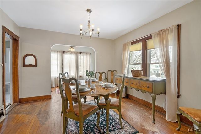 200 Milford Drive West, Syracuse, NY 13206