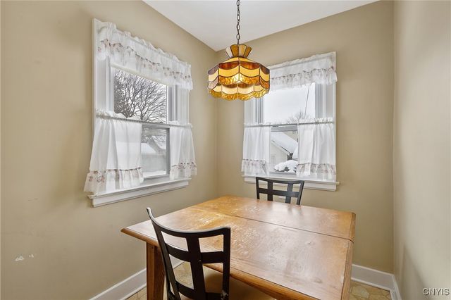 200 Milford Drive West, Syracuse, NY 13206