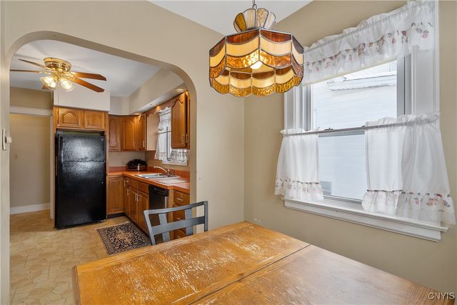 200 Milford Drive West, Syracuse, NY 13206