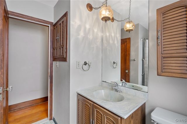 200 Milford Drive West, Syracuse, NY 13206