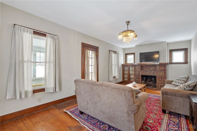 200 Milford Drive West, Syracuse, NY 13206