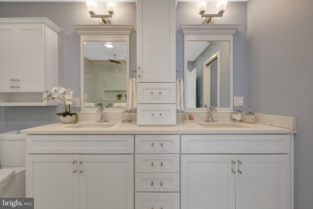 6952 KYLEAKIN CT, Mclean, VA 22101