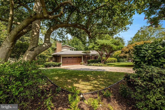 6952 KYLEAKIN CT, Mclean, VA 22101