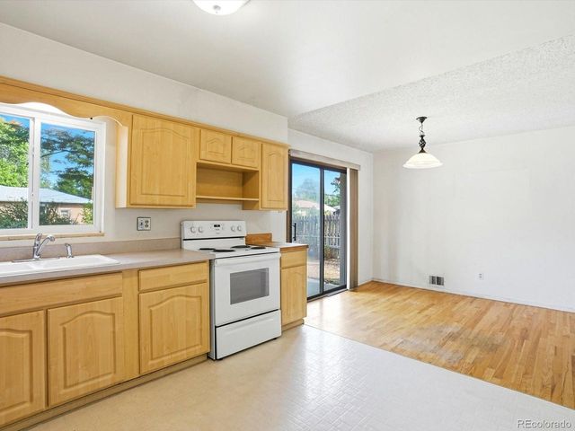 10191 W 64th Ave, Arvada, CO 80004