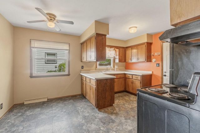 10501 W Silver Spring DRIVE, Milwaukee, WI 53225