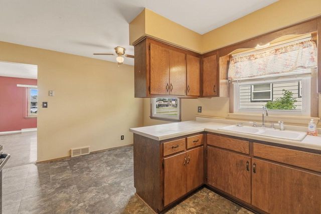 10501 W Silver Spring DRIVE, Milwaukee, WI 53225