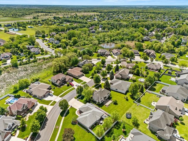 26424 S Ivy Lane, Channahon, IL 60410