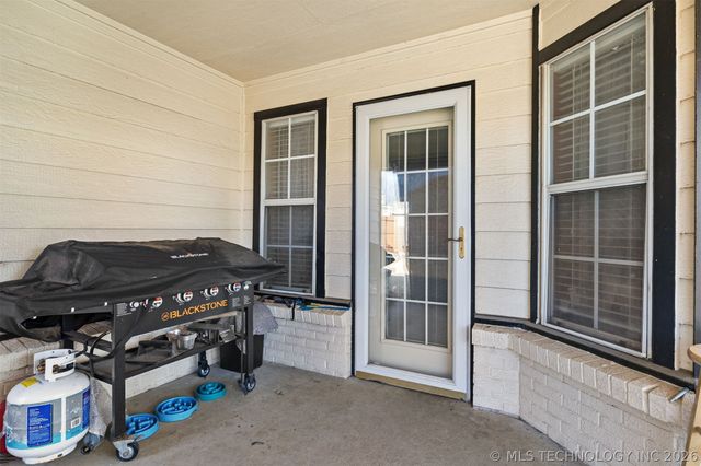 2114 S Javine Avenue, Skiatook, OK 74070