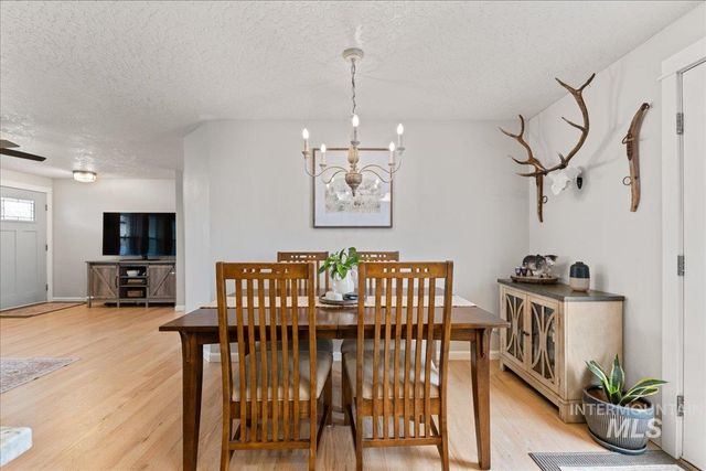 1012 Harmon Way, Middleton, ID 83644