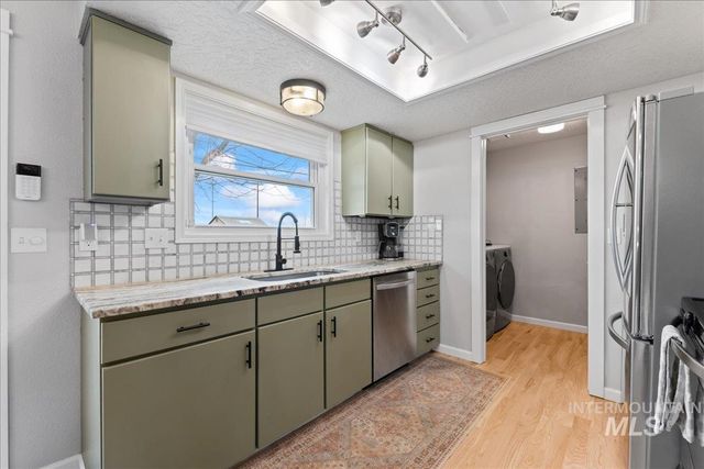 1012 Harmon Way, Middleton, ID 83644