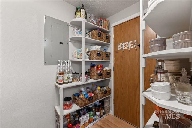 1012 Harmon Way, Middleton, ID 83644