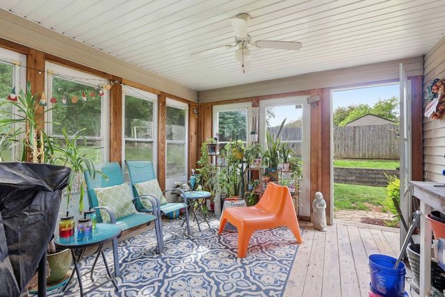 4367 Winston Place, Bettendorf, IA 52722