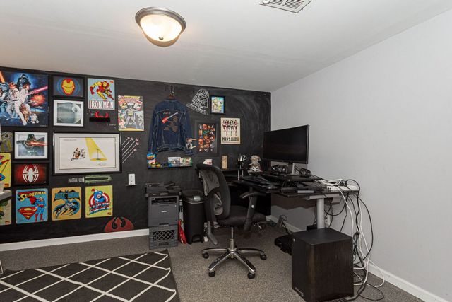 4367 Winston Place, Bettendorf, IA 52722