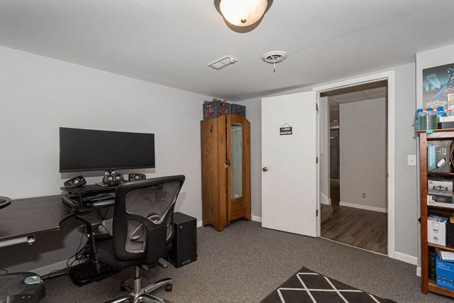 4367 Winston Place, Bettendorf, IA 52722