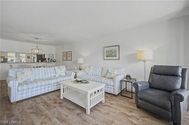 7065 Dennis CIR F103, Naples, FL 34104
