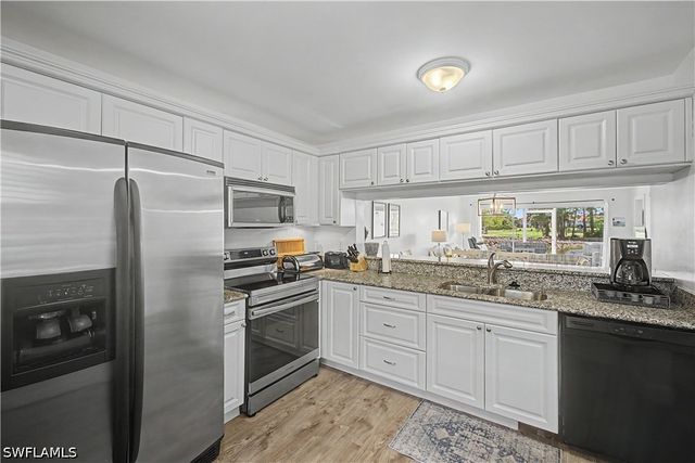 7065 Dennis CIR F103, Naples, FL 34104