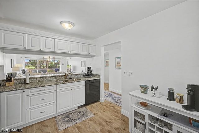 7065 Dennis CIR F103, Naples, FL 34104