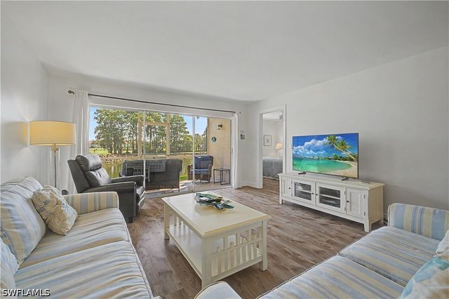 7065 Dennis CIR F103, Naples, FL 34104