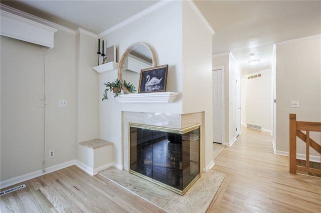 2 Hilltop Drive, Pittsford, NY 14534