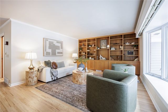 2 Hilltop Drive, Pittsford, NY 14534