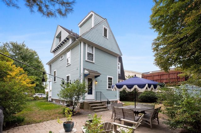 66 Belknap St, Concord, MA 01742