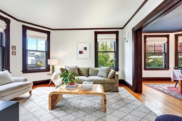 66 Belknap St, Concord, MA 01742