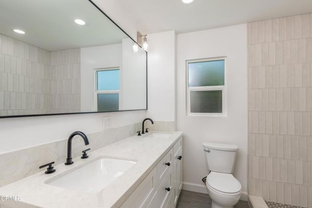 2907 Truxtun Avenue, Bakersfield, CA 93301
