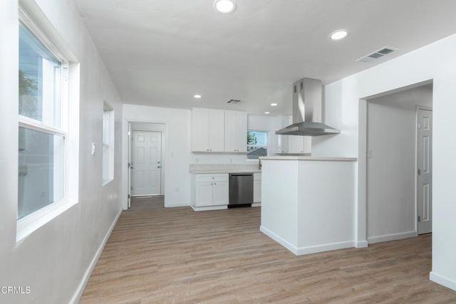 2907 Truxtun Avenue, Bakersfield, CA 93301