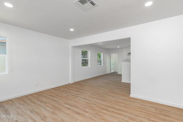 2907 Truxtun Avenue, Bakersfield, CA 93301