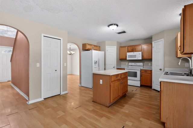 307 PLEASANT GARDENS DRIVE, Apopka, FL 32703