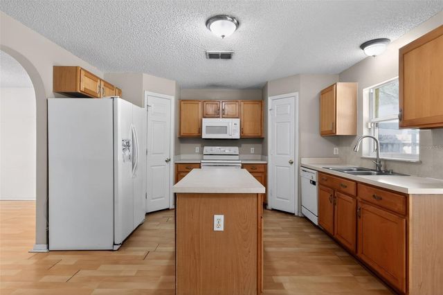 307 PLEASANT GARDENS DRIVE, Apopka, FL 32703