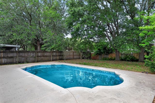 307 PLEASANT GARDENS DRIVE, Apopka, FL 32703
