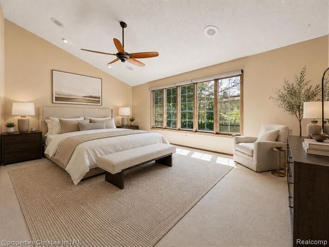 1743 Beechwood Way, Bloomfield Hills, MI 48302