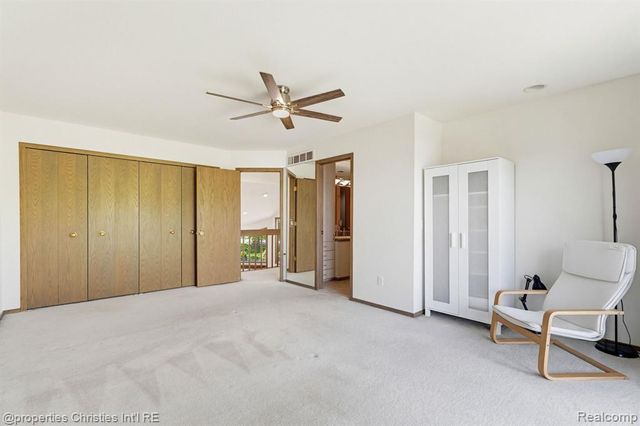 1743 Beechwood Way, Bloomfield Hills, MI 48302