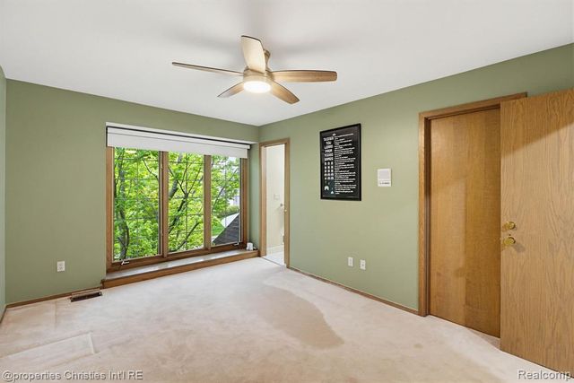 1743 Beechwood Way, Bloomfield Hills, MI 48302