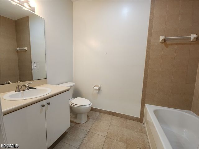 8416 Bernwood Cove LOOP 1612, Fort Myers, FL 33966