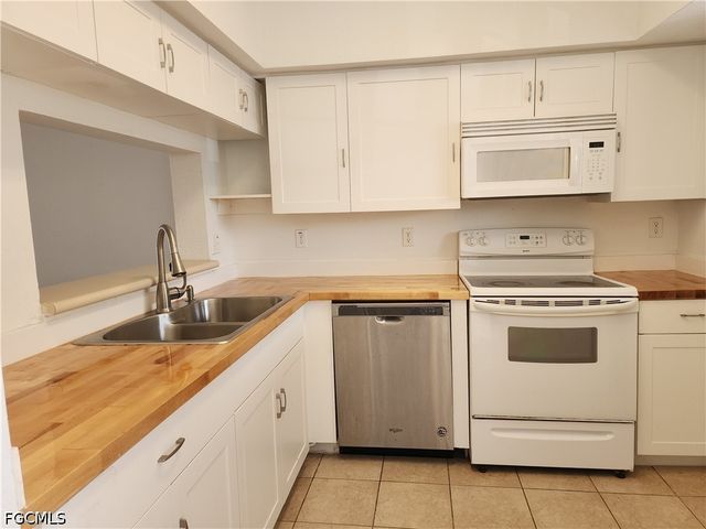 8416 Bernwood Cove LOOP 1612, Fort Myers, FL 33966