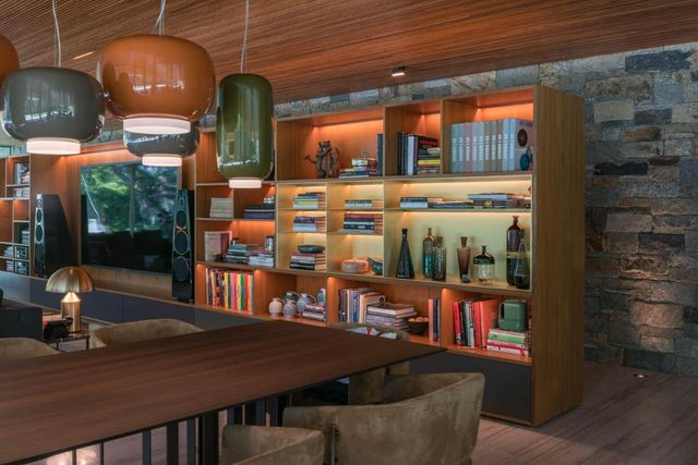 195 Via Marina, Palm Beach, FL 33480