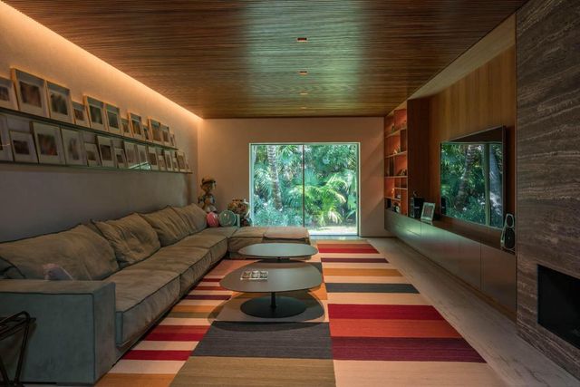 195 Via Marina, Palm Beach, FL 33480