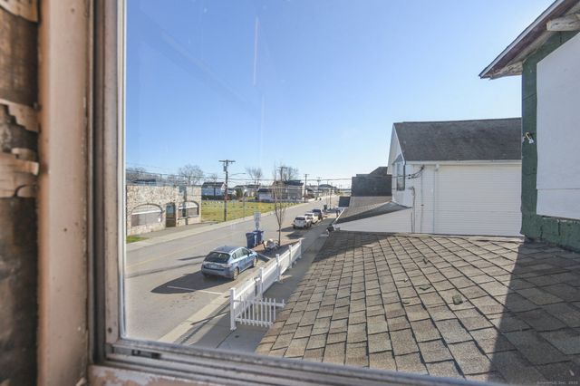 47 Hartford Avenue, Old Lyme, CT 06371