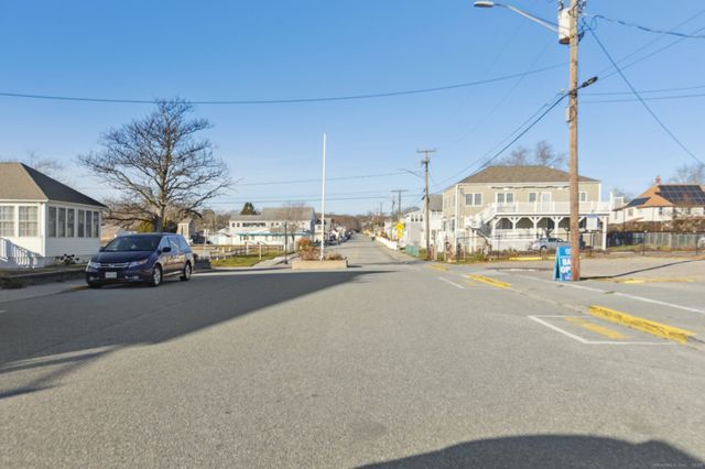 47 Hartford Avenue, Old Lyme, CT 06371