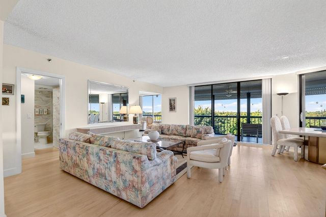 5279 Fountains Drive S 604, Lake Worth, FL 33467