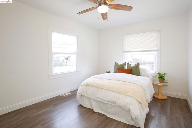 1068 82nd Avenue, Oakland, CA 94621