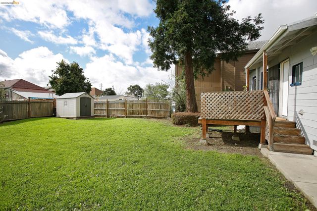 1068 82nd Avenue, Oakland, CA 94621