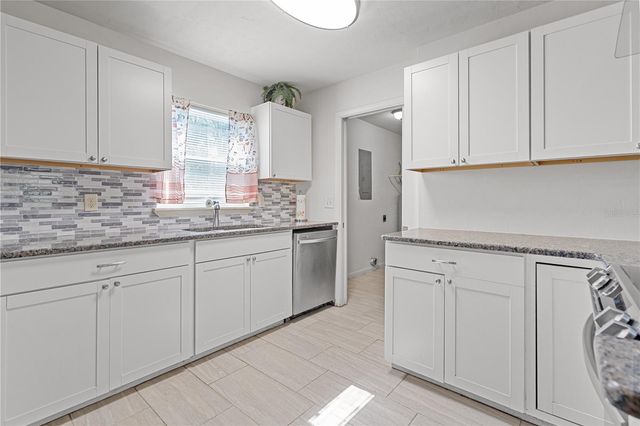 1009 SE 20TH STREET, Gainesville, FL 32641