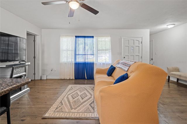 1009 SE 20TH STREET, Gainesville, FL 32641