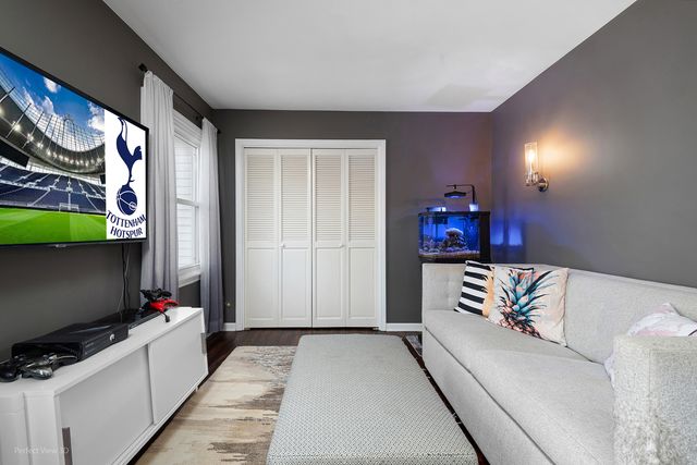 32W050 Cedar Lane, Wayne, IL 60184