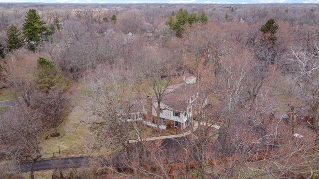 32W050 Cedar Lane, Wayne, IL 60184